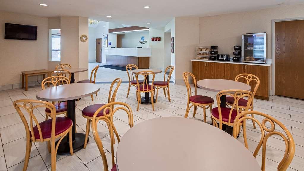Charlevoix Inn & Suites Surestay Collection By Best Western Eksteriør bilde