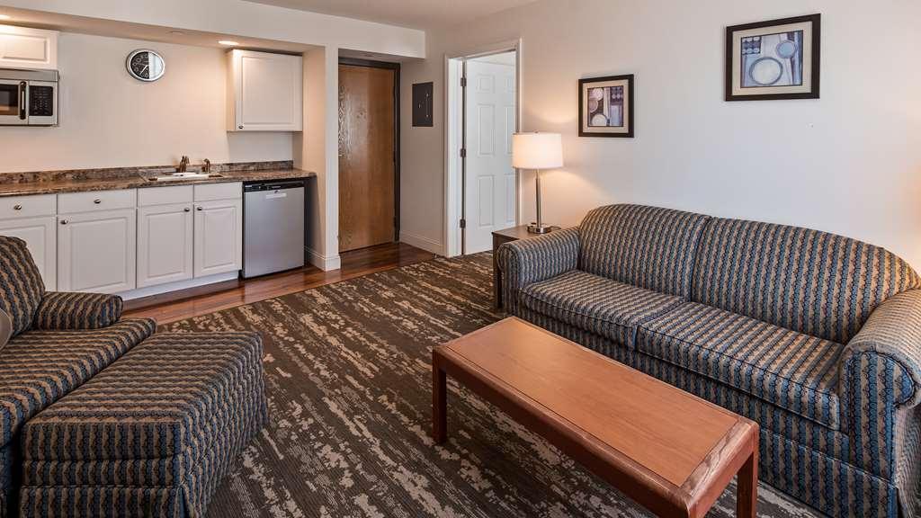 Charlevoix Inn & Suites Surestay Collection By Best Western Rom bilde