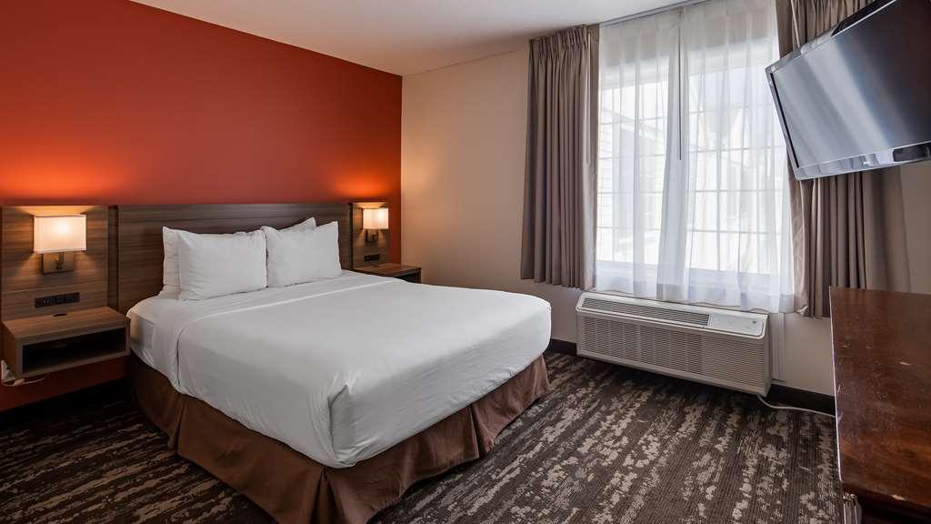 Charlevoix Inn & Suites Surestay Collection By Best Western Rom bilde