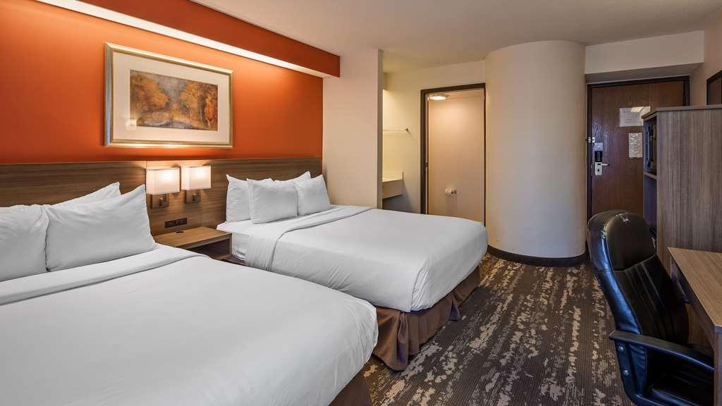 Charlevoix Inn & Suites Surestay Collection By Best Western Rom bilde